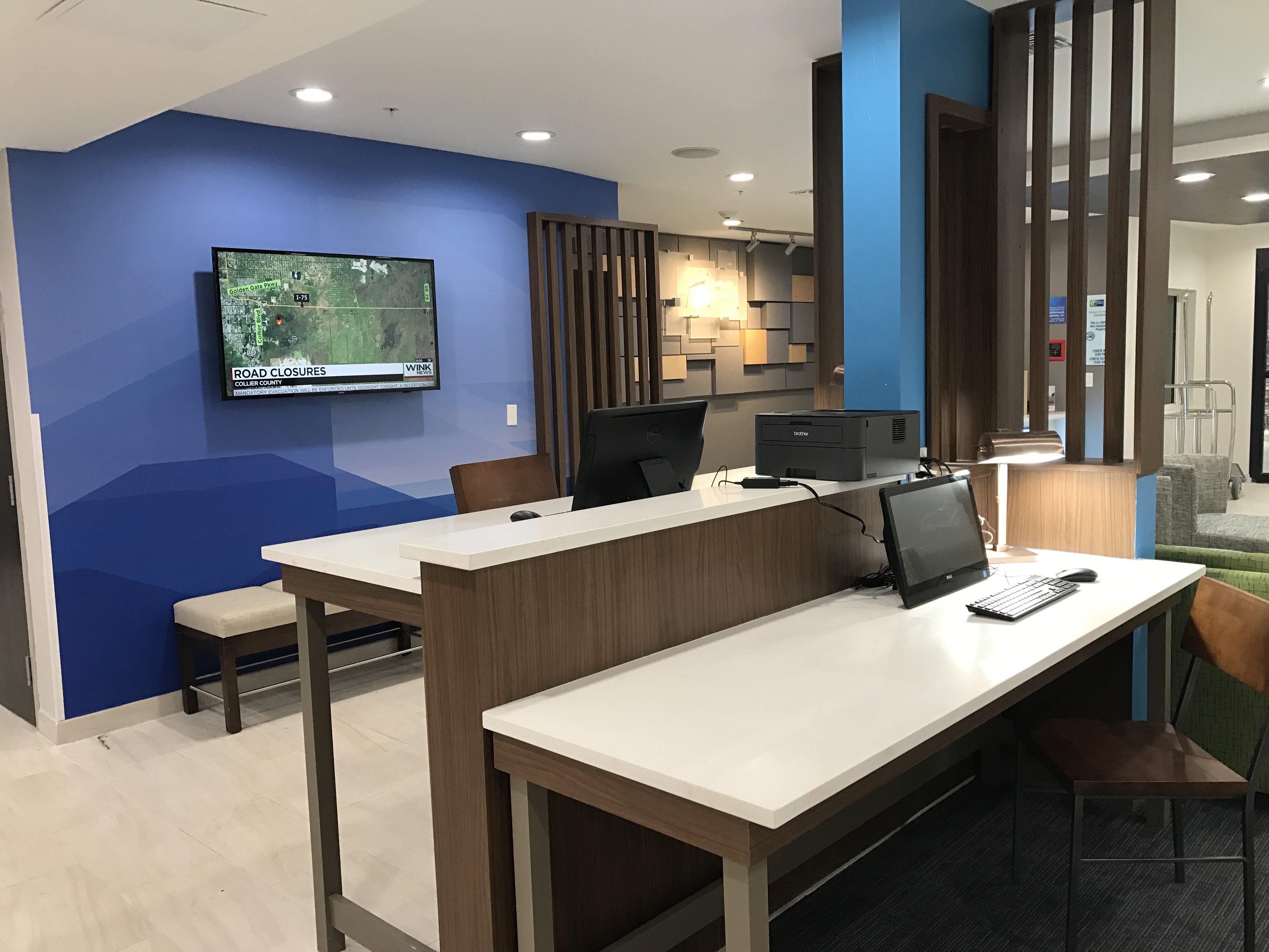 Holiday Express - South - I-75 By Ihg Naples