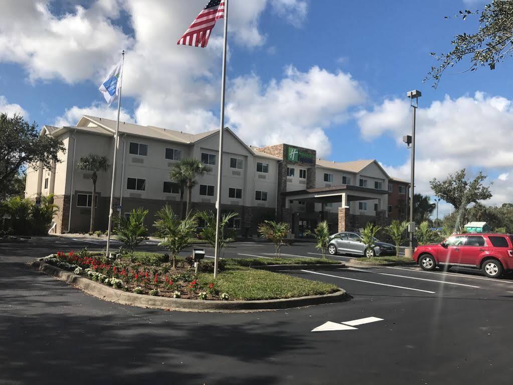 Holiday Express - South - I-75 By Ihg Hotel Naples